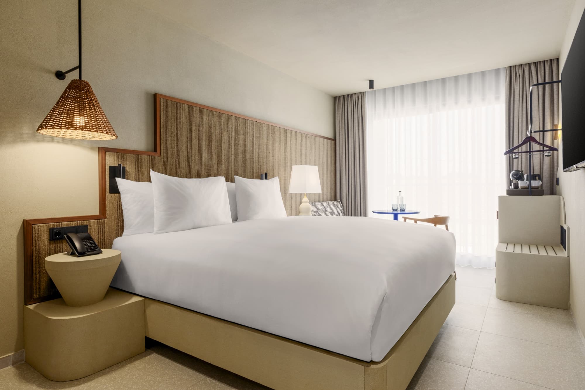 Amarello Praia St. André, Tapestry Collection Hilton